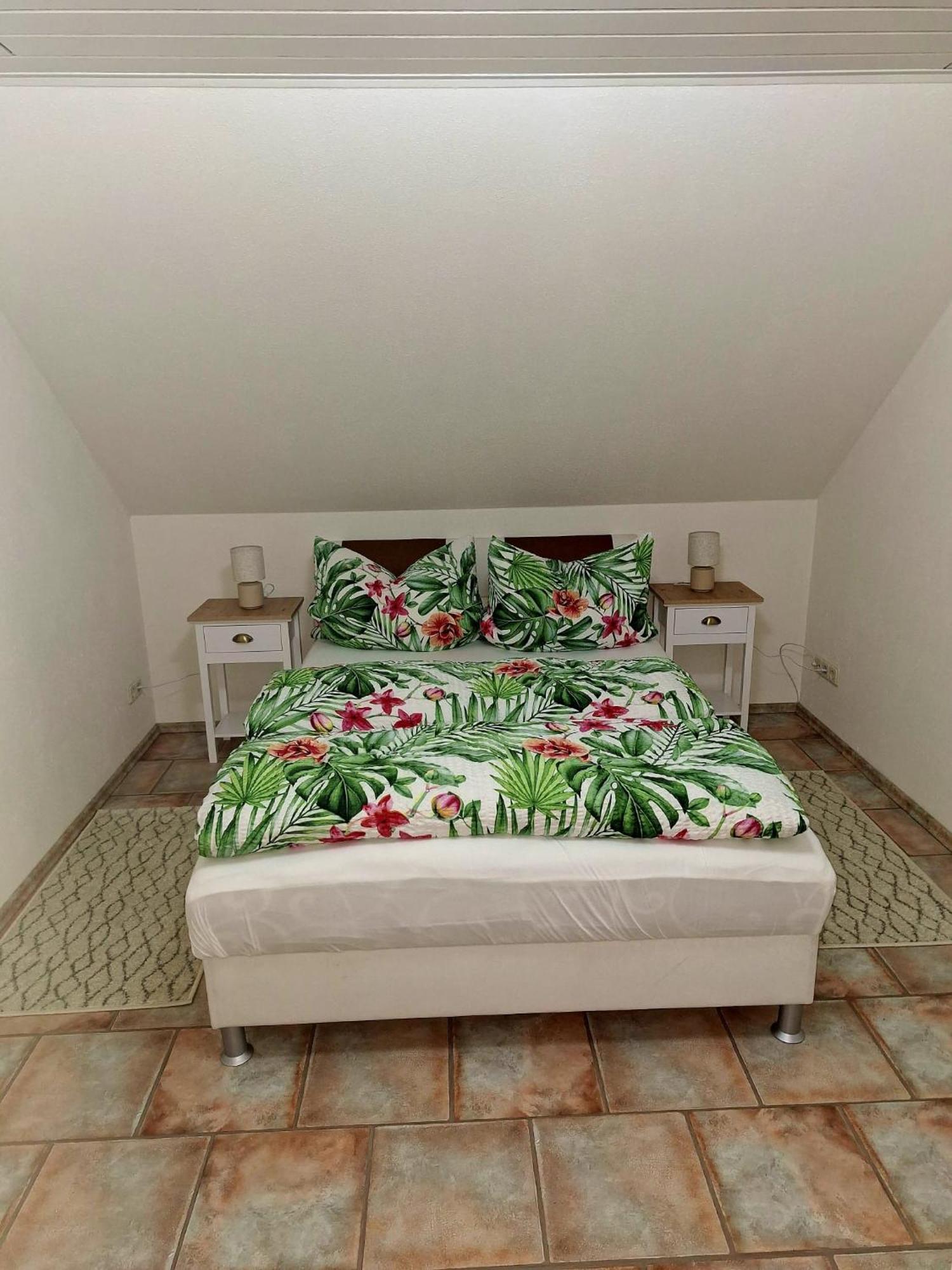 Ferienwohnung Im Erzgebirge Нойгаузен Екстер'єр фото