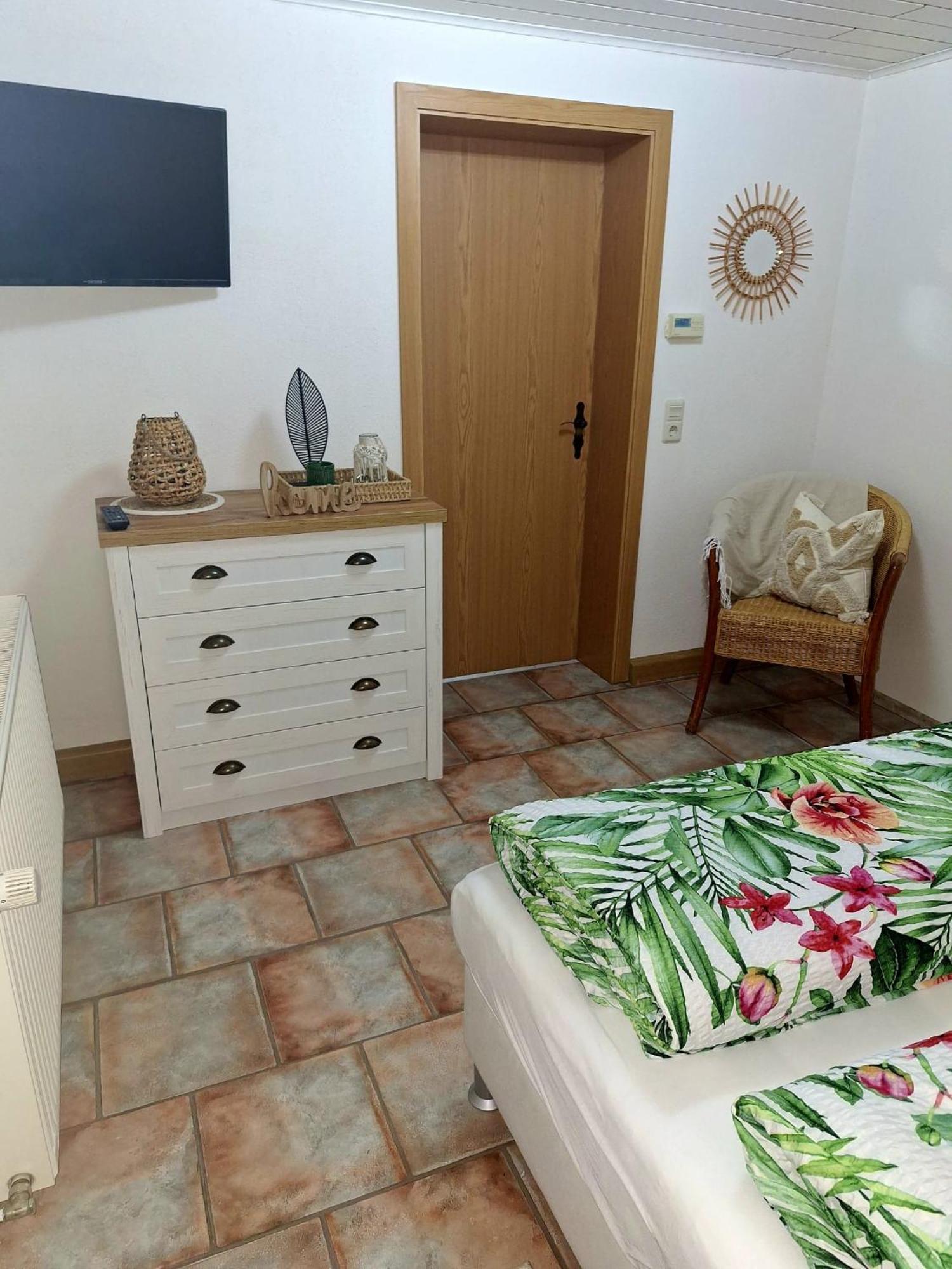 Ferienwohnung Im Erzgebirge Нойгаузен Екстер'єр фото
