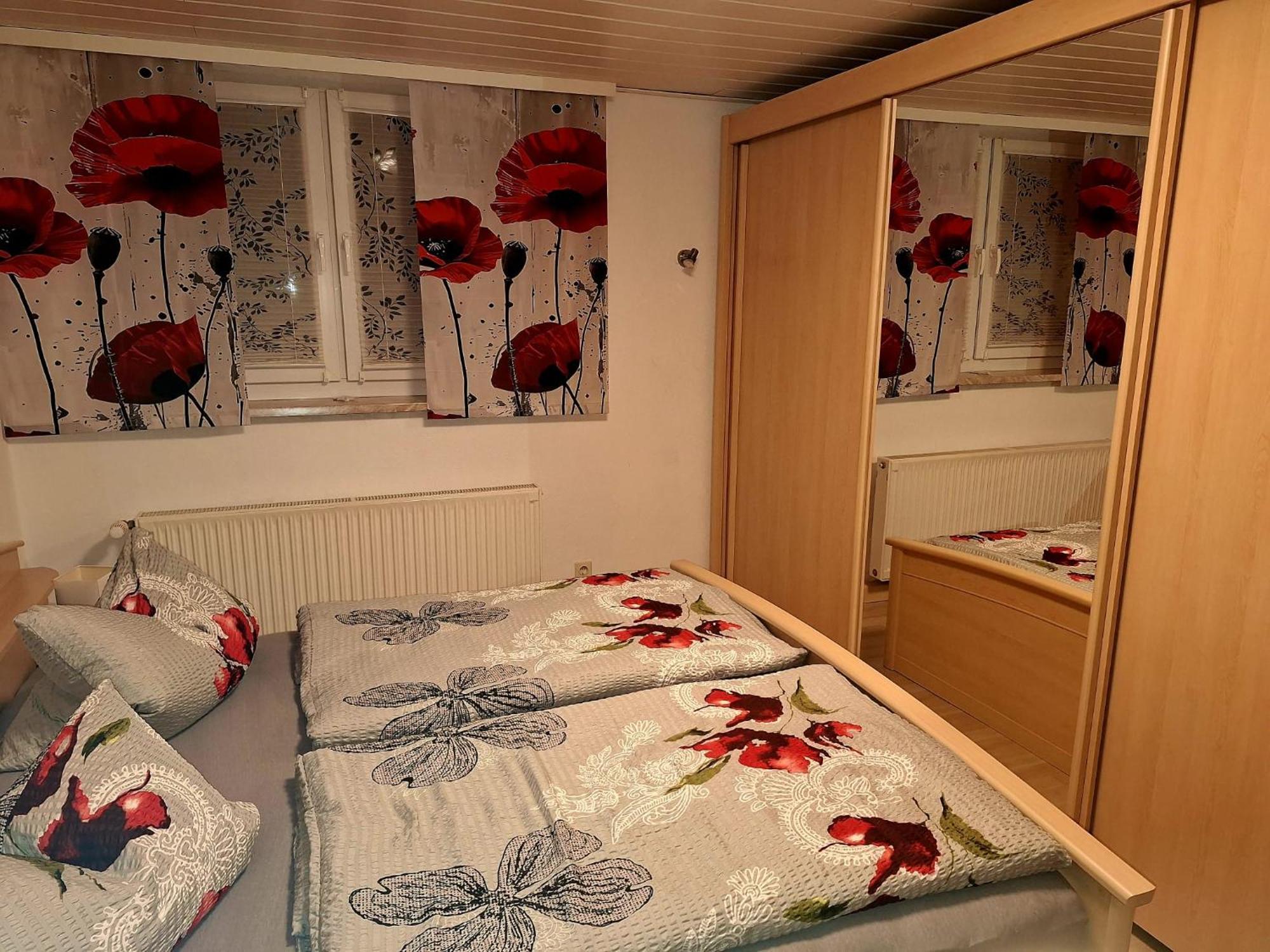 Ferienwohnung Im Erzgebirge Нойгаузен Екстер'єр фото